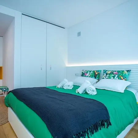 Ocean 52 By Rent4all Apartament