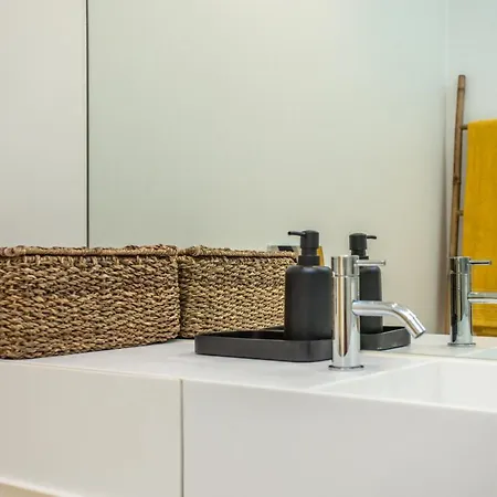 Ocean 52 By Rent4all Apartment