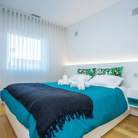 Ocean 52 By Rent4all * Figueira da Foz