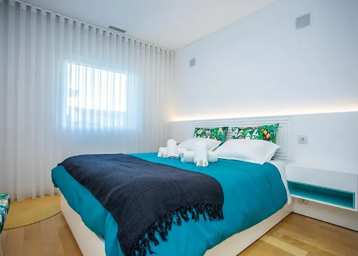 Ocean 52 By Rent4all * フィゲイラ・ダ・フォズ